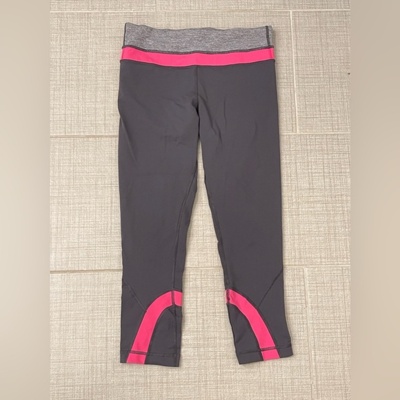 Lululemon Run Inspire Crop II Gray Pink Leggings Size 6 - Picture 4 of 6